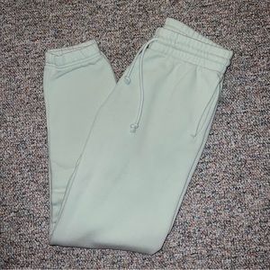 Aritzia TNA Cozy Fleece Perfect Sweatpants Size Small GD Brushed Green
